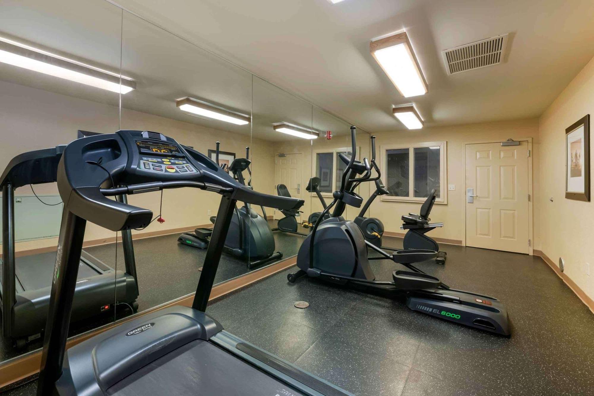 Extended Stay America Suites - Orlando - Convention Center - 6443 Westwood Williamsburg Экстерьер фото